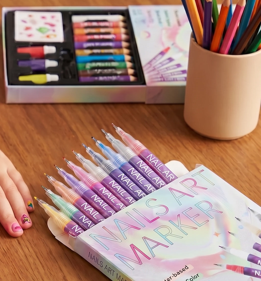 Masada nail art kalemleri ve renkli tırnaklar